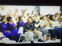 Alumni Zoe Members worshiping with inmates during its Gospel Explosion event.